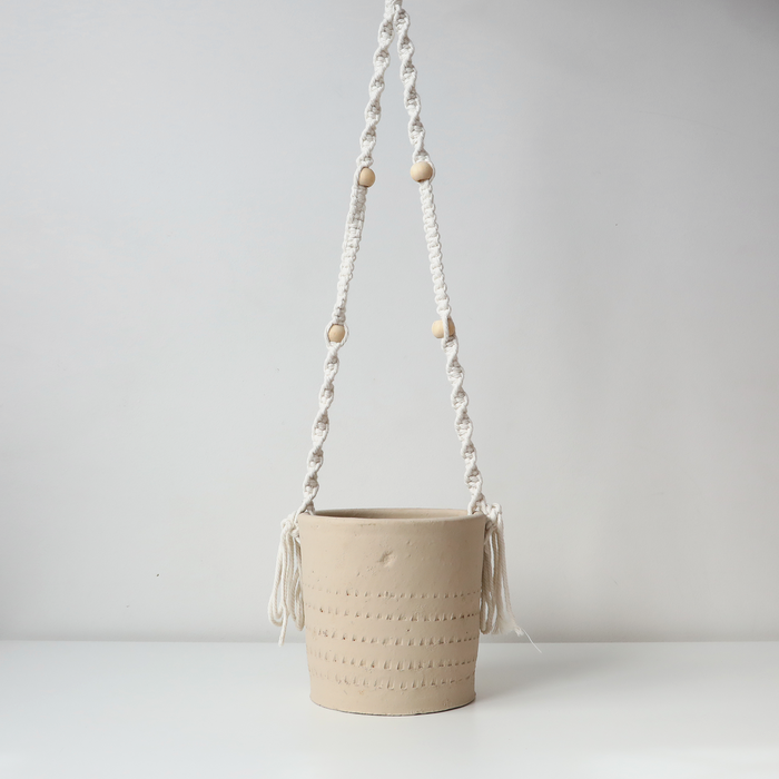 Lacey Hanging Pot in Sand